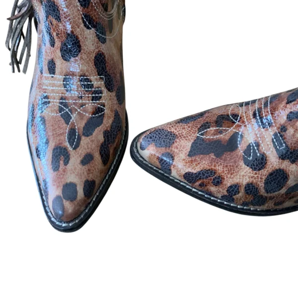 Kavelina bota western modelo baari